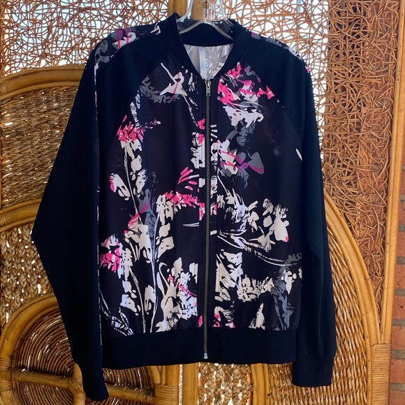 Fabletics Jackets & Blazers - Fabletics Floral Black & Pink Zip-Up Jacket